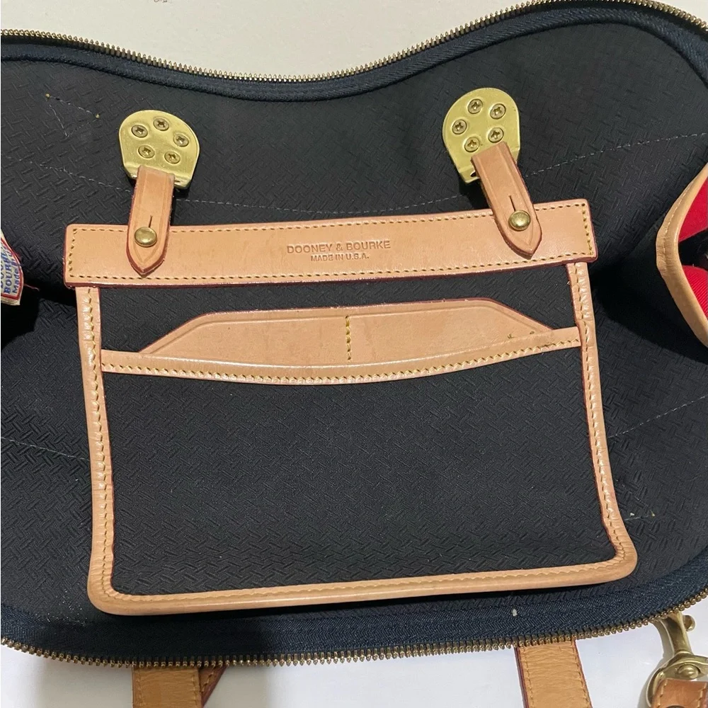 Dooney & Bourke shoulder bag